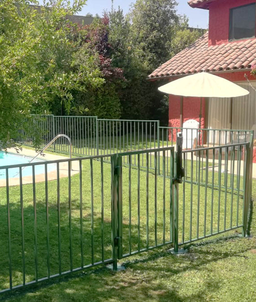 Reja De Acero Verde REJA PISCINA TRADICIONAL CUADRADA VERDE 1, 15m ALTURA | Piscineria
